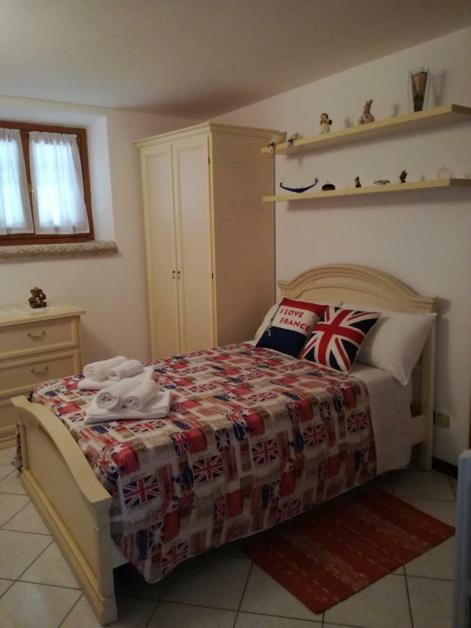 Appartamento Borgo Antico Oliveto Lario Exterior photo