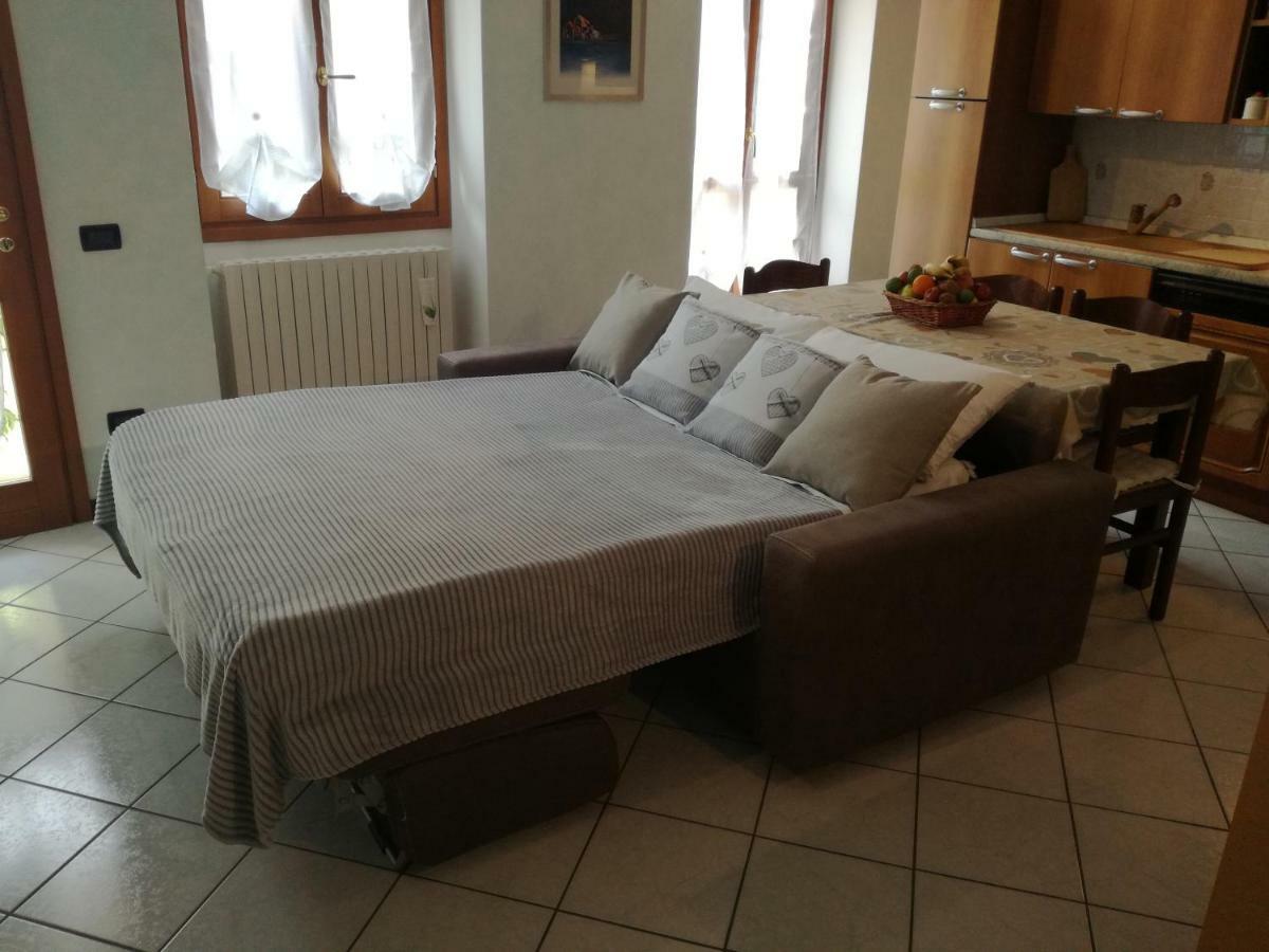 Appartamento Borgo Antico Oliveto Lario Exterior photo