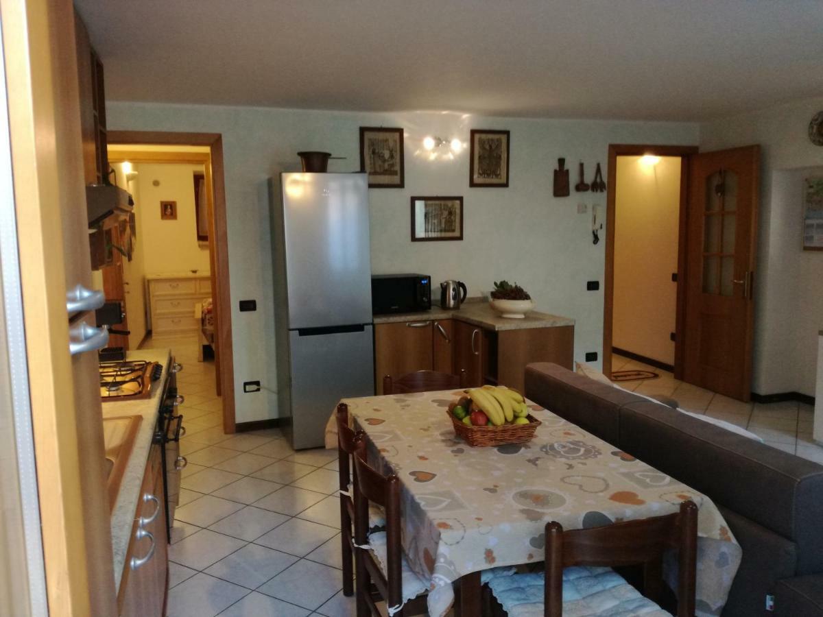 Appartamento Borgo Antico Oliveto Lario Exterior photo
